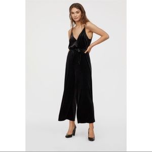 H&M VELVET JUMPSUIT